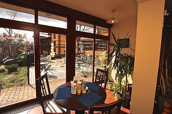 Alpin Avion Hotel