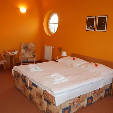 Hotel Alpin Avion 3*