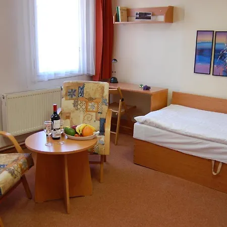 Alpin Avion 3* Prag
